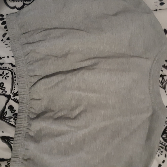 Cropped Mickey mouse sweater - Picture 2 of 2